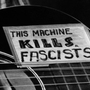 Machine_kills_fascists_large